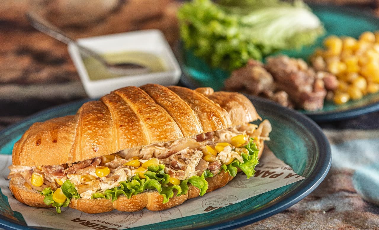 Croissándwich Pollo Tocineta