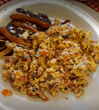 Huevos con Machaca