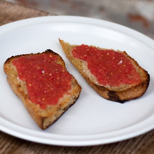 Pan Tumaca
