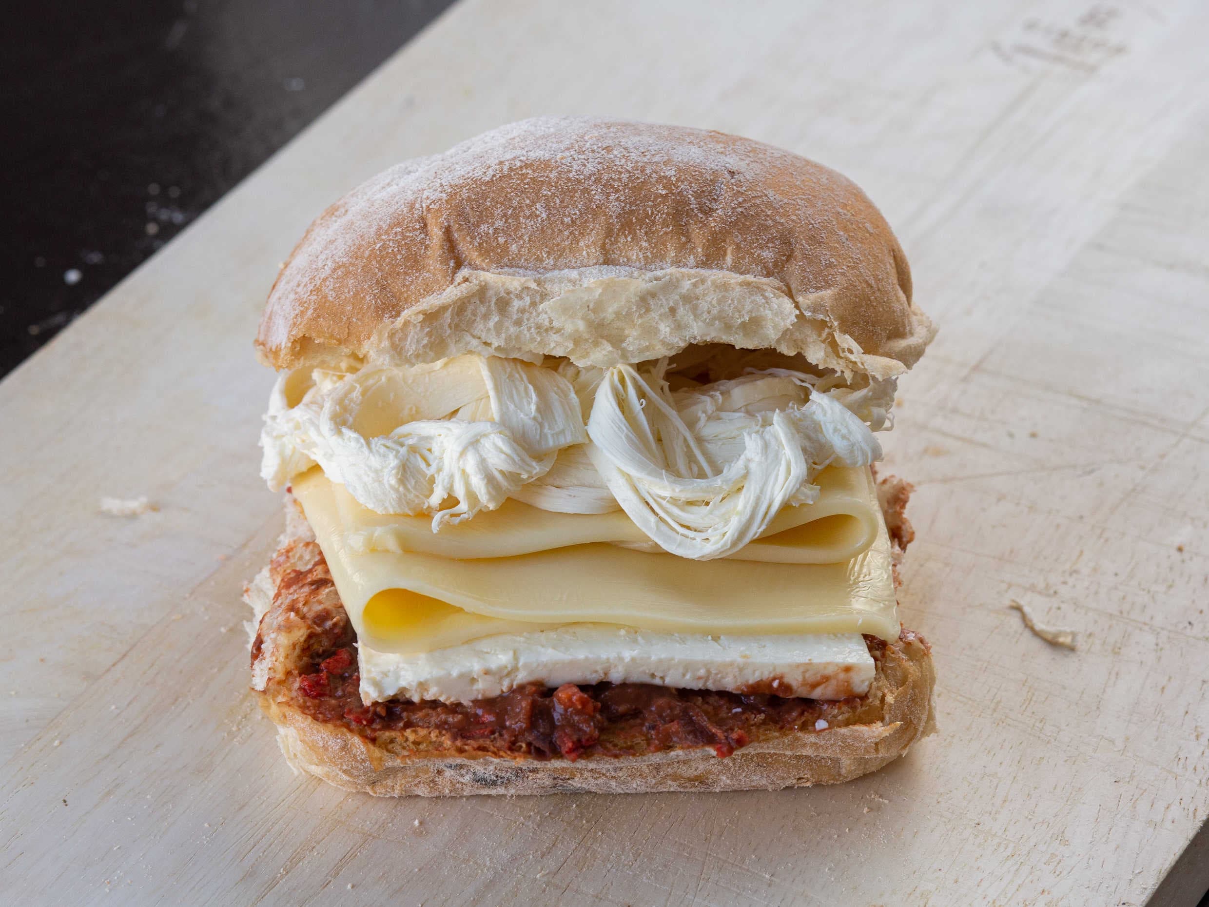 El Pambazo de Triple queso