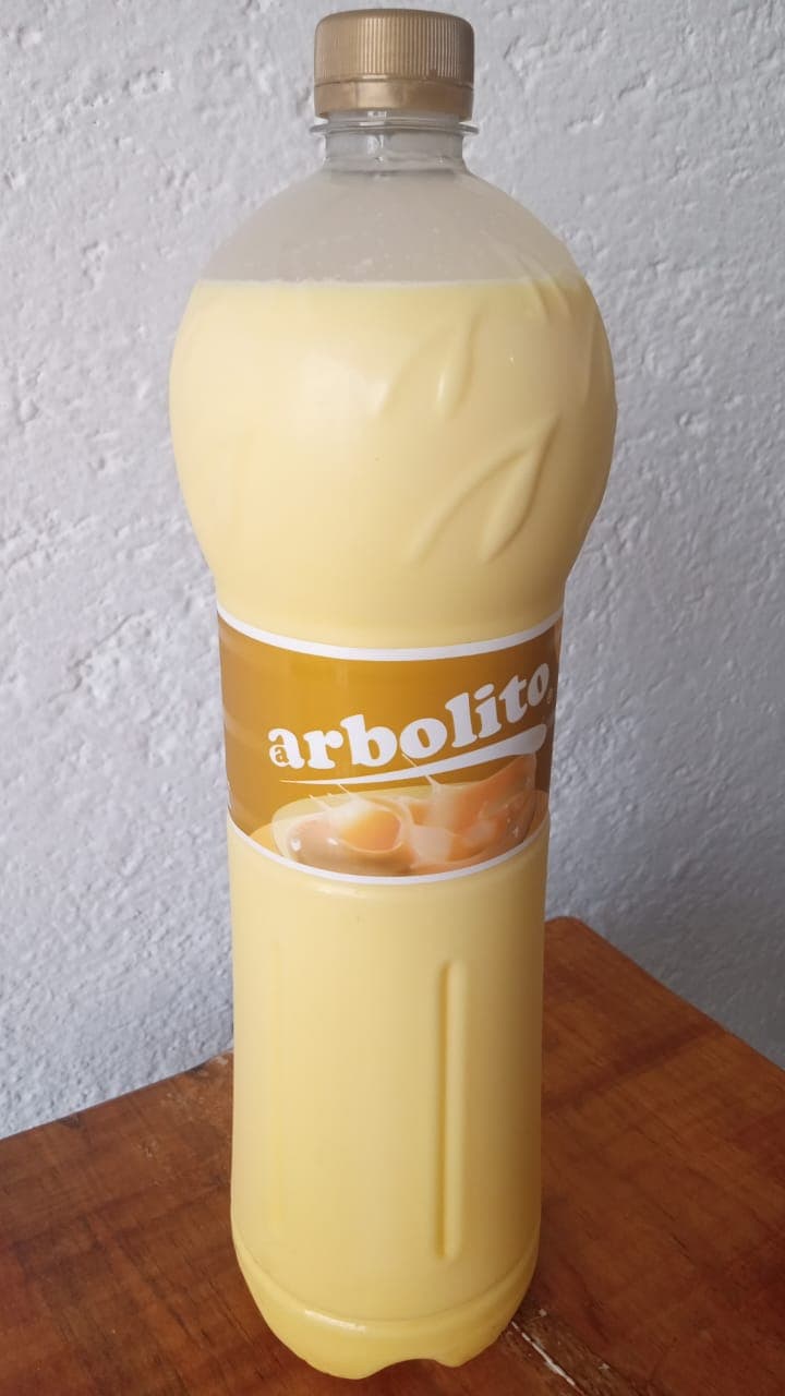 Agua de Rompope