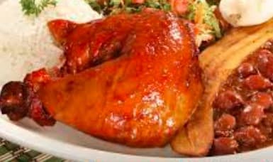 Pollo Pierna Pernil con Frijoles