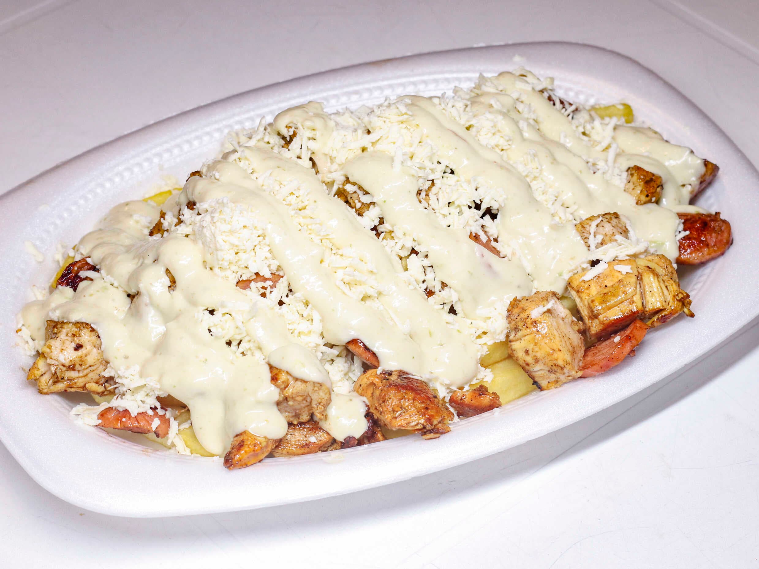 Salchipapa Mixta