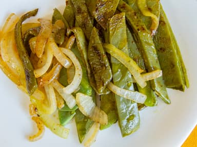 Orden de nopales y cebollas