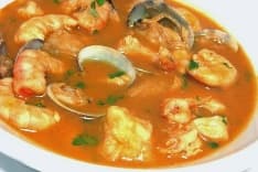 Sopa de mariscos chica