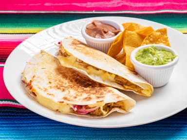 Quesadillas con Carne Mechada 2 Uds