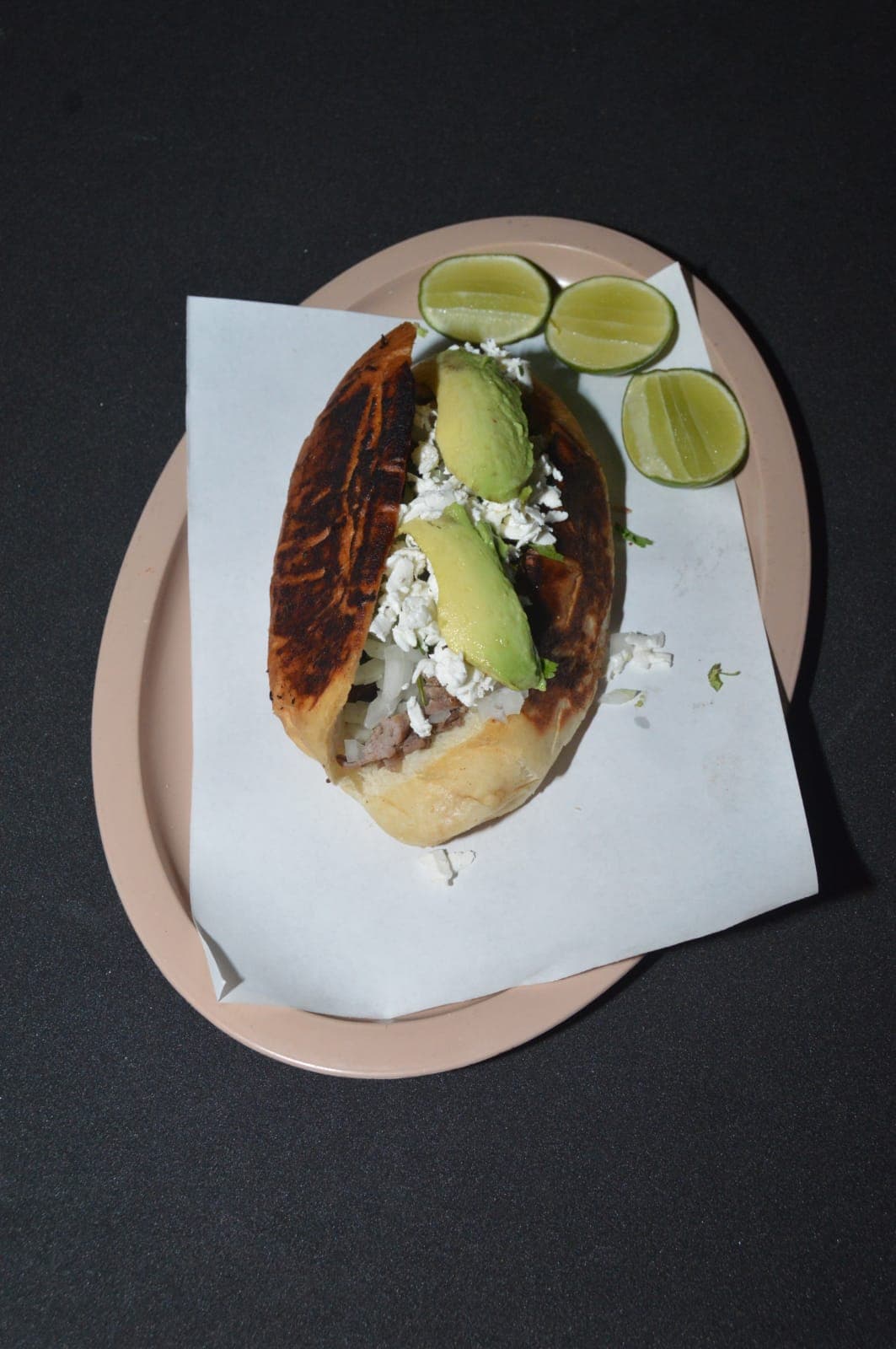 1 torta de bisteck + 3 tacos al pastor.