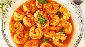 Camarones en Salsa Brava