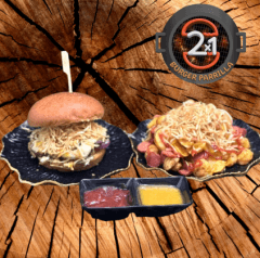 Burger Clasica al Carbón + Salchipapa Sencilla