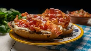 Molletes con Jamón