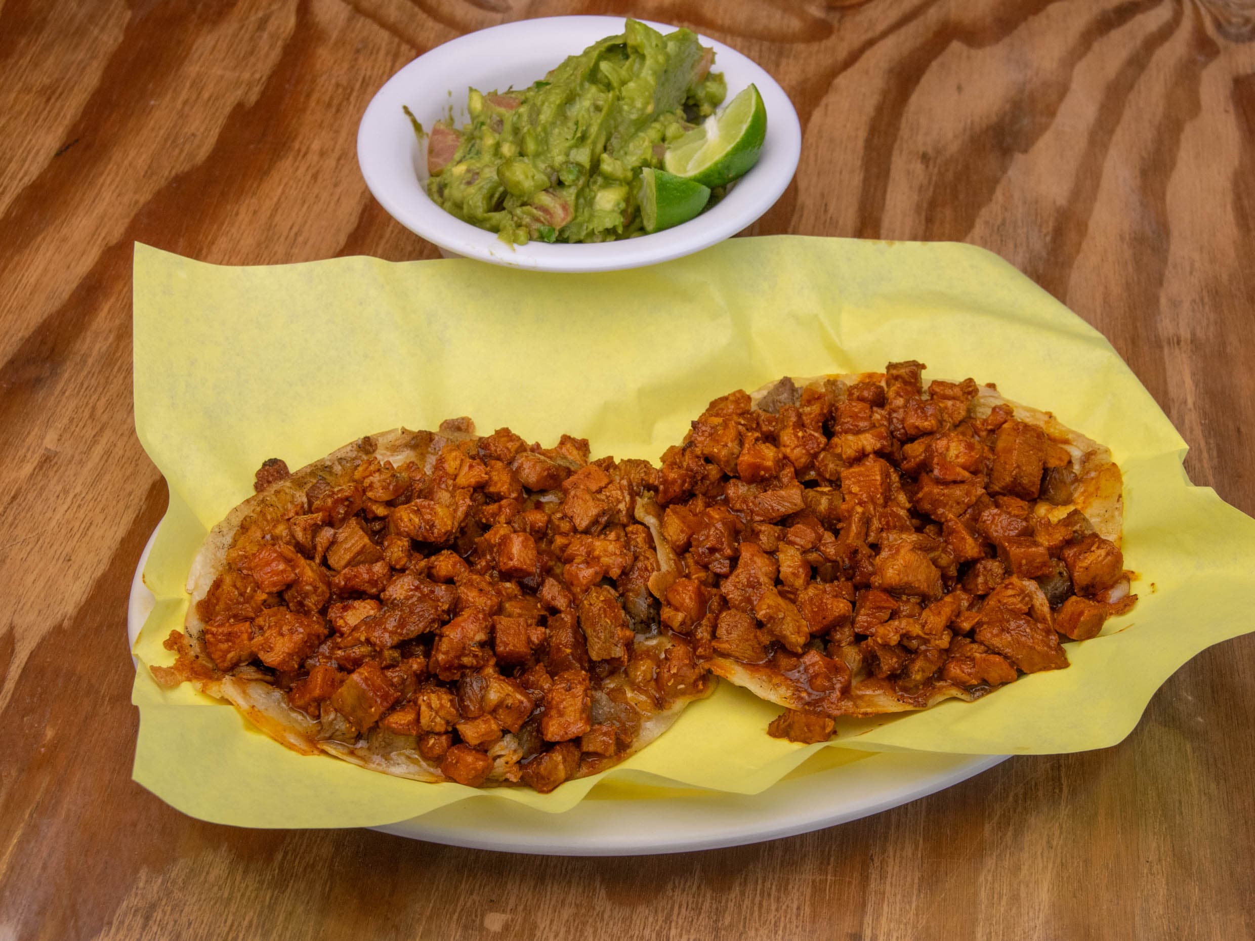 Taco en harina de Adobada