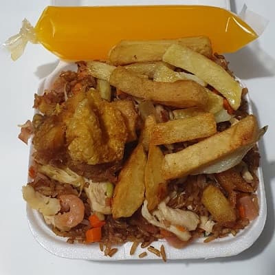 Combo Arroz Chino + Presa de Pollo + Papas