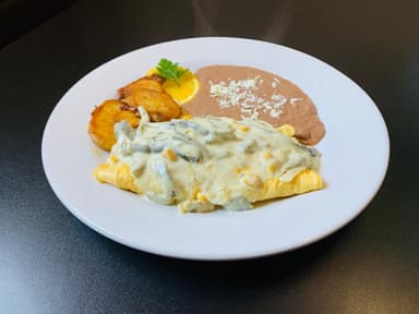 Omelette de Rajas con Crema