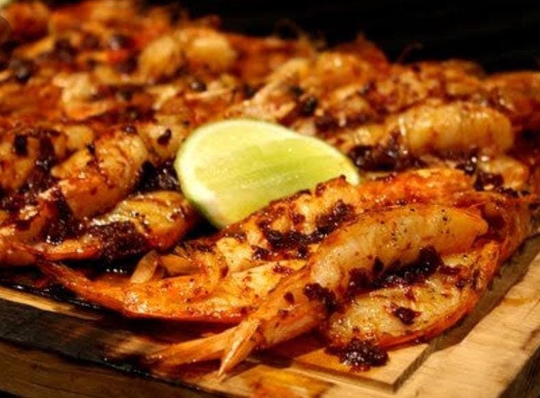 Camarones al Ajillo