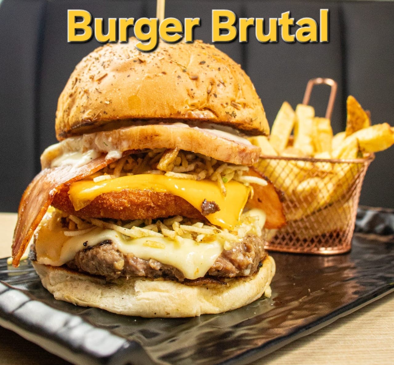 Burger Brutal + Papas