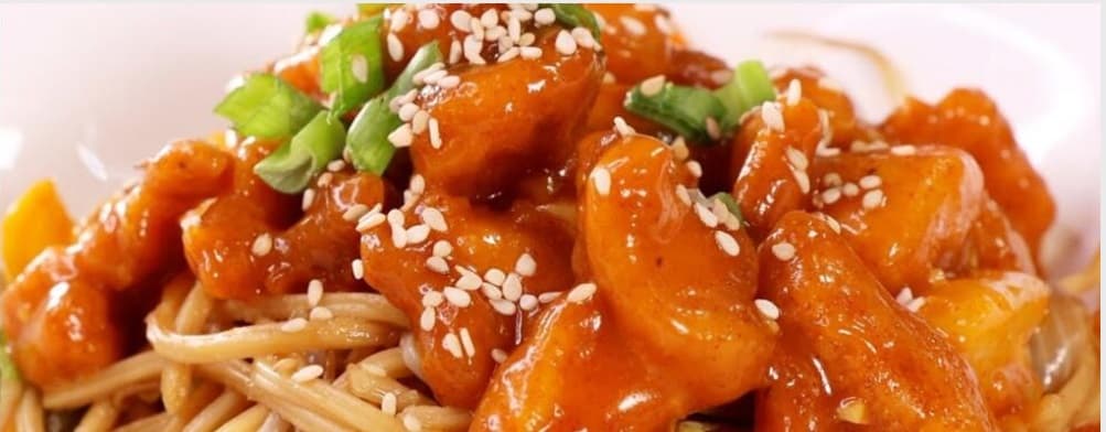 Spaguetti con Pollo Desmenuzado