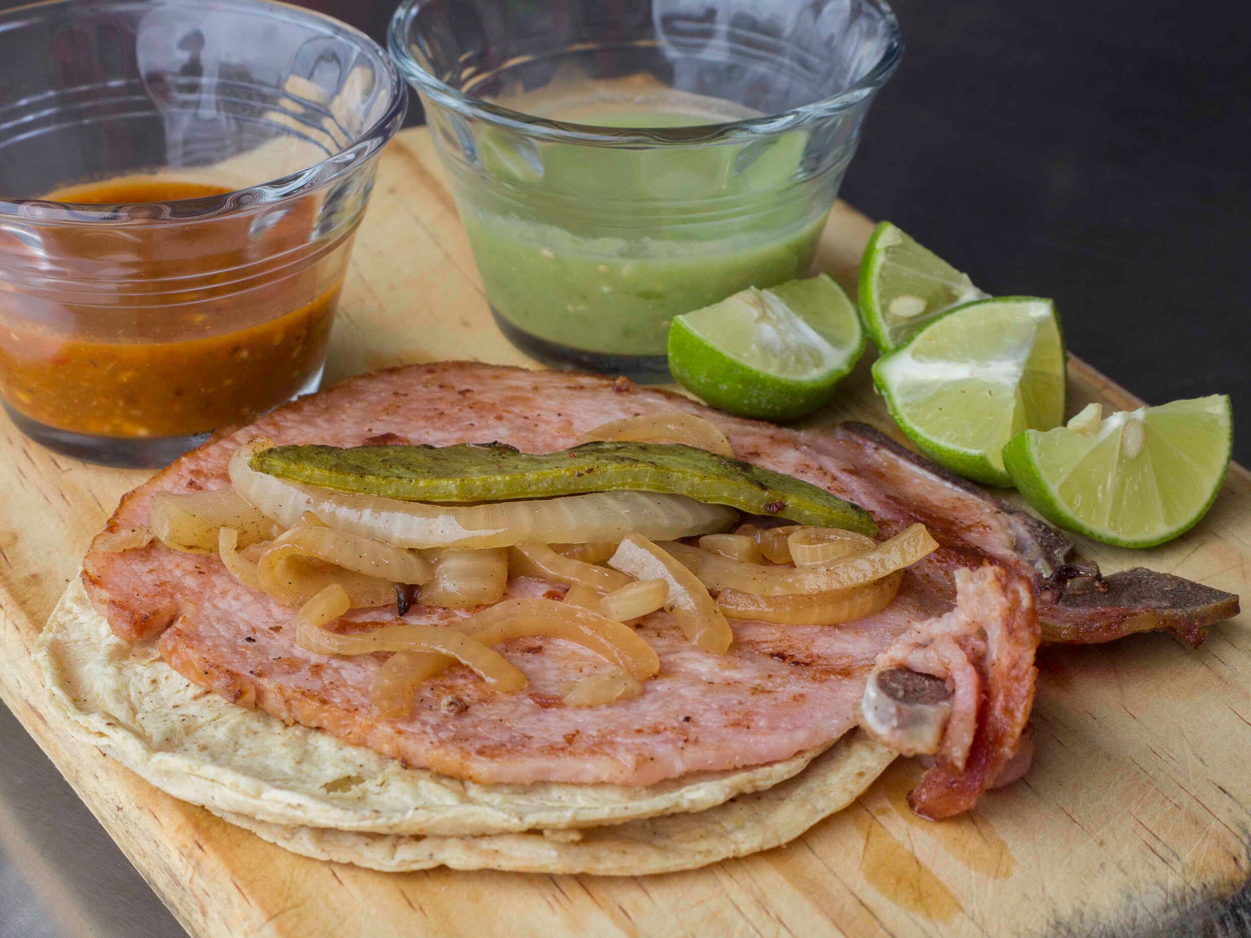 Taco Chuleta Ahumada