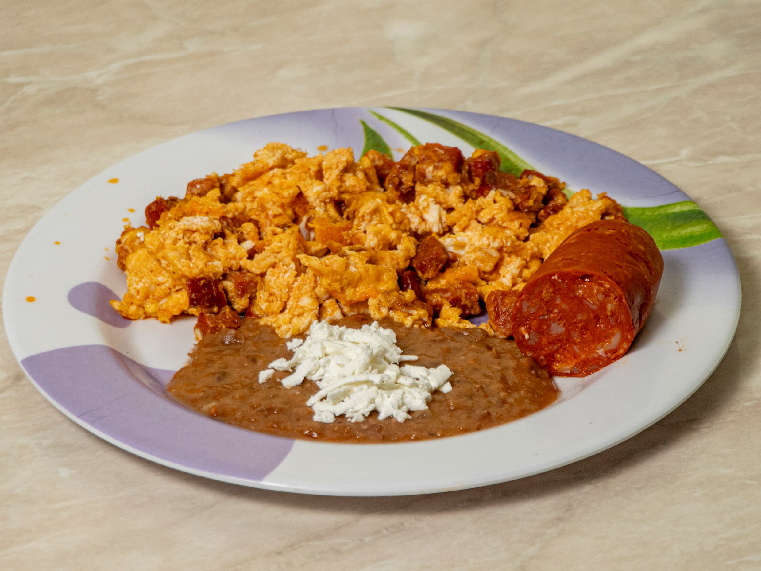 Huevos con Chorizo