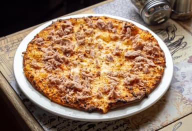 Pizza Atún y Cebolla