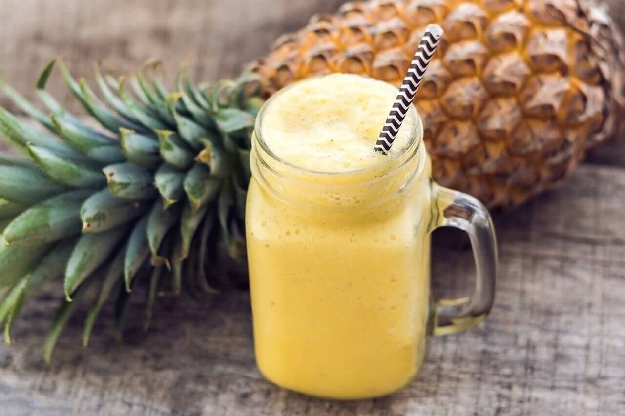 Jugo de Piña Frapeado