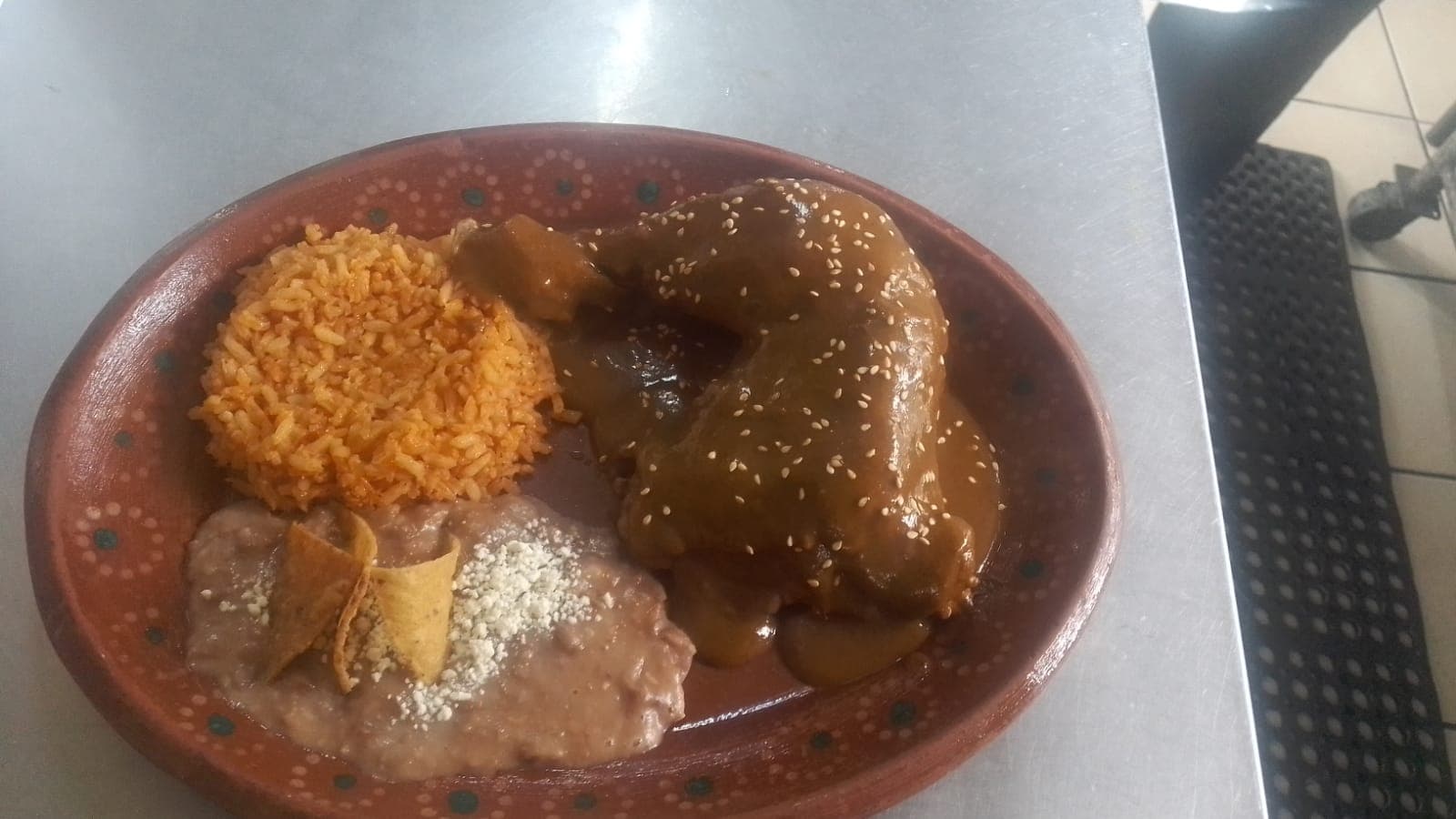 POLLO EN MOLE