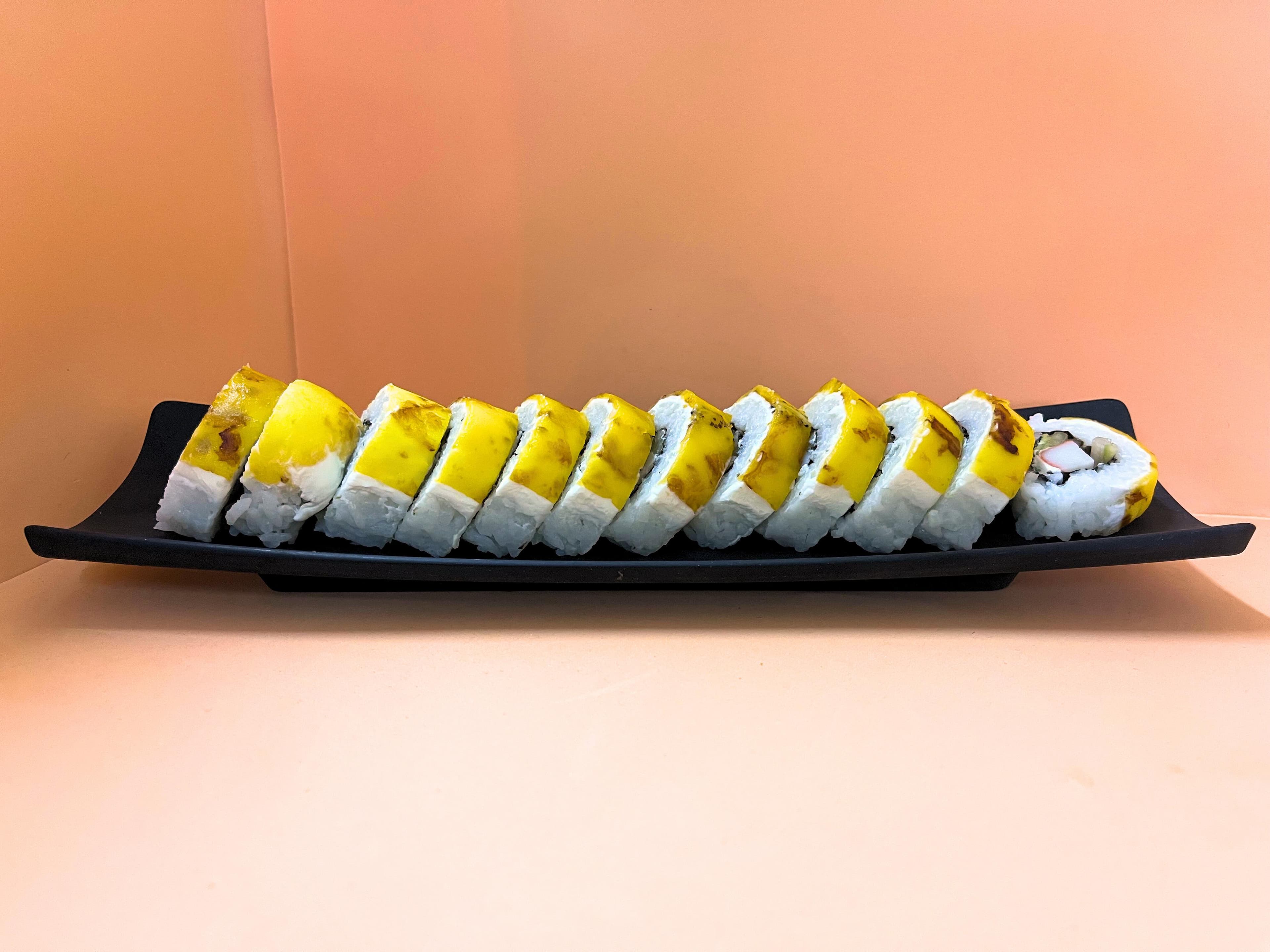 Sushi Platanito Roll