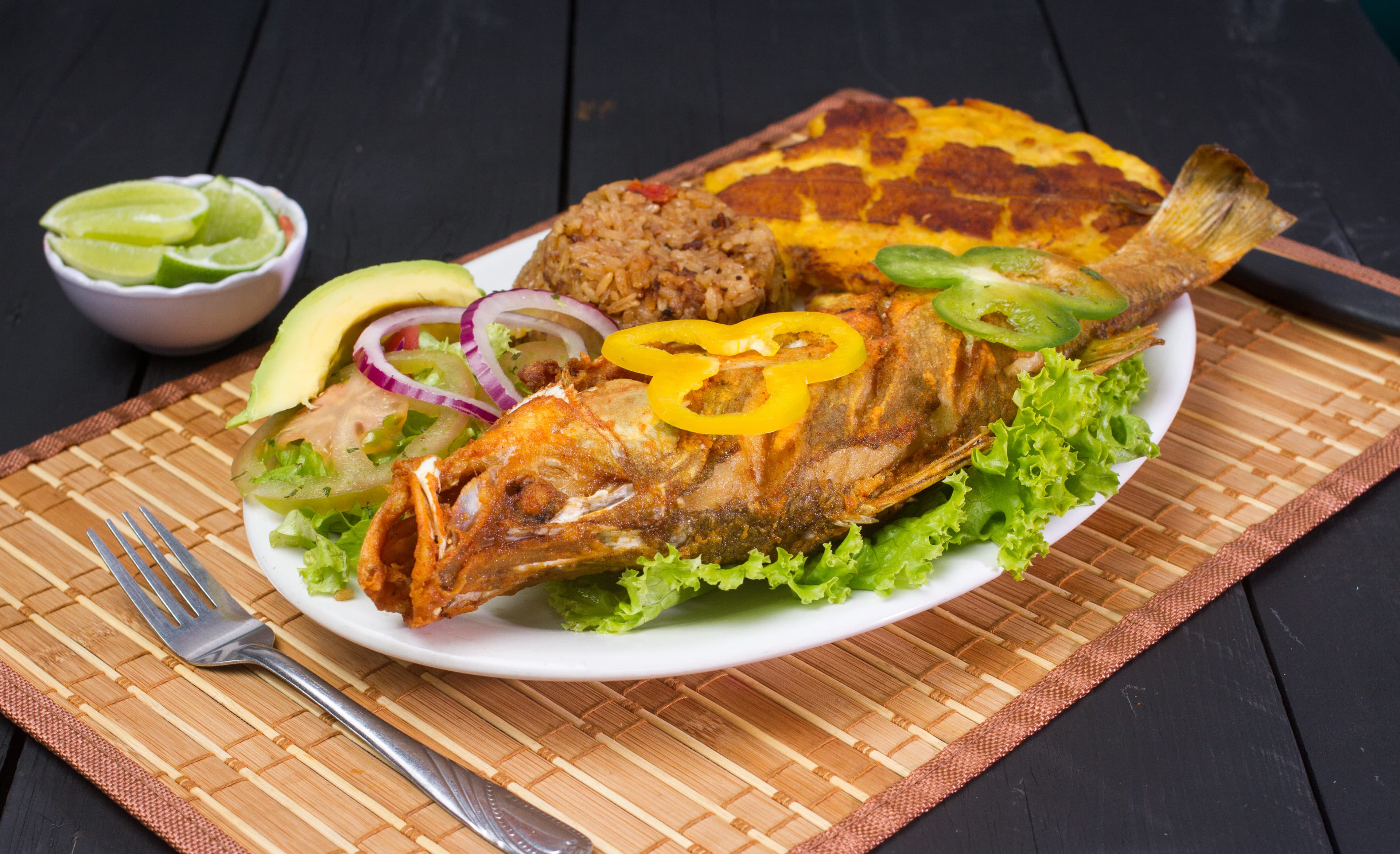Robalo robalo frito o en salsa  (500 gm)