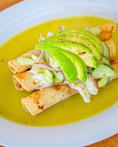 Flautas en Aguachile