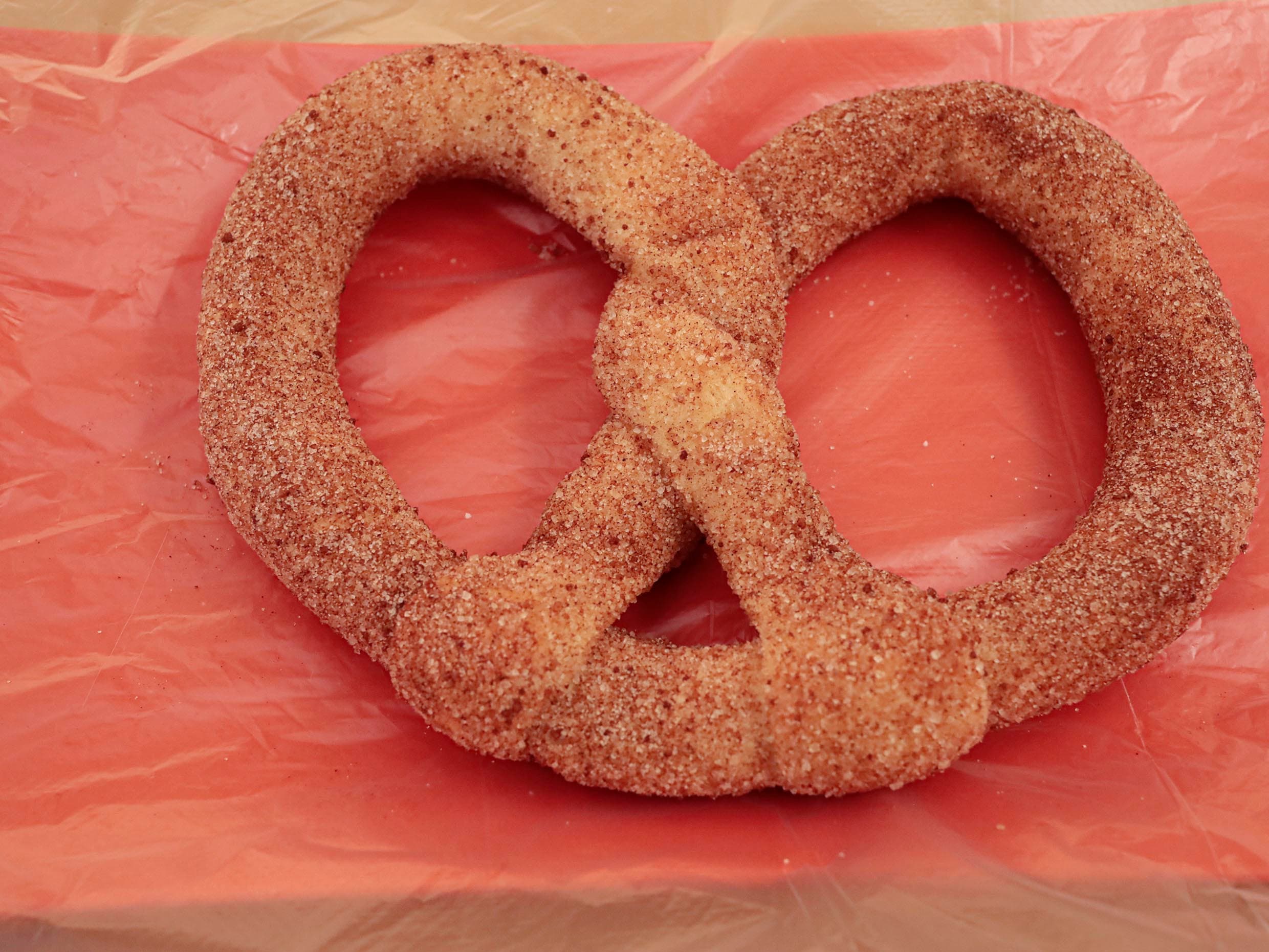 Pretzel Dulce con Canela