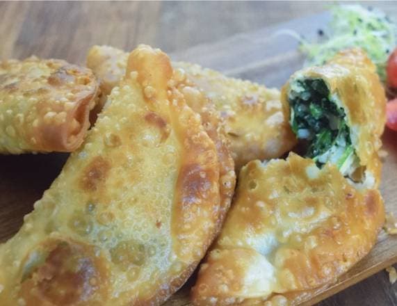 Empanada de Espinaca con Queso