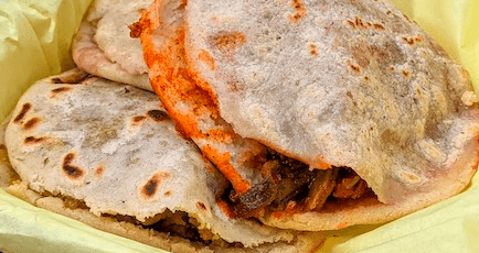 Gordita Bistec a la Mexicana