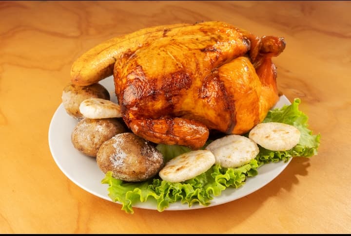 Combo Pollo Asado Entero + Econolitro