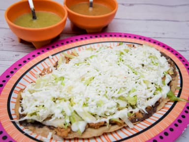 Huarache de Guisado-