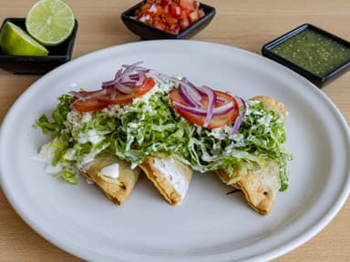 Tacos Dorados de Frijol
