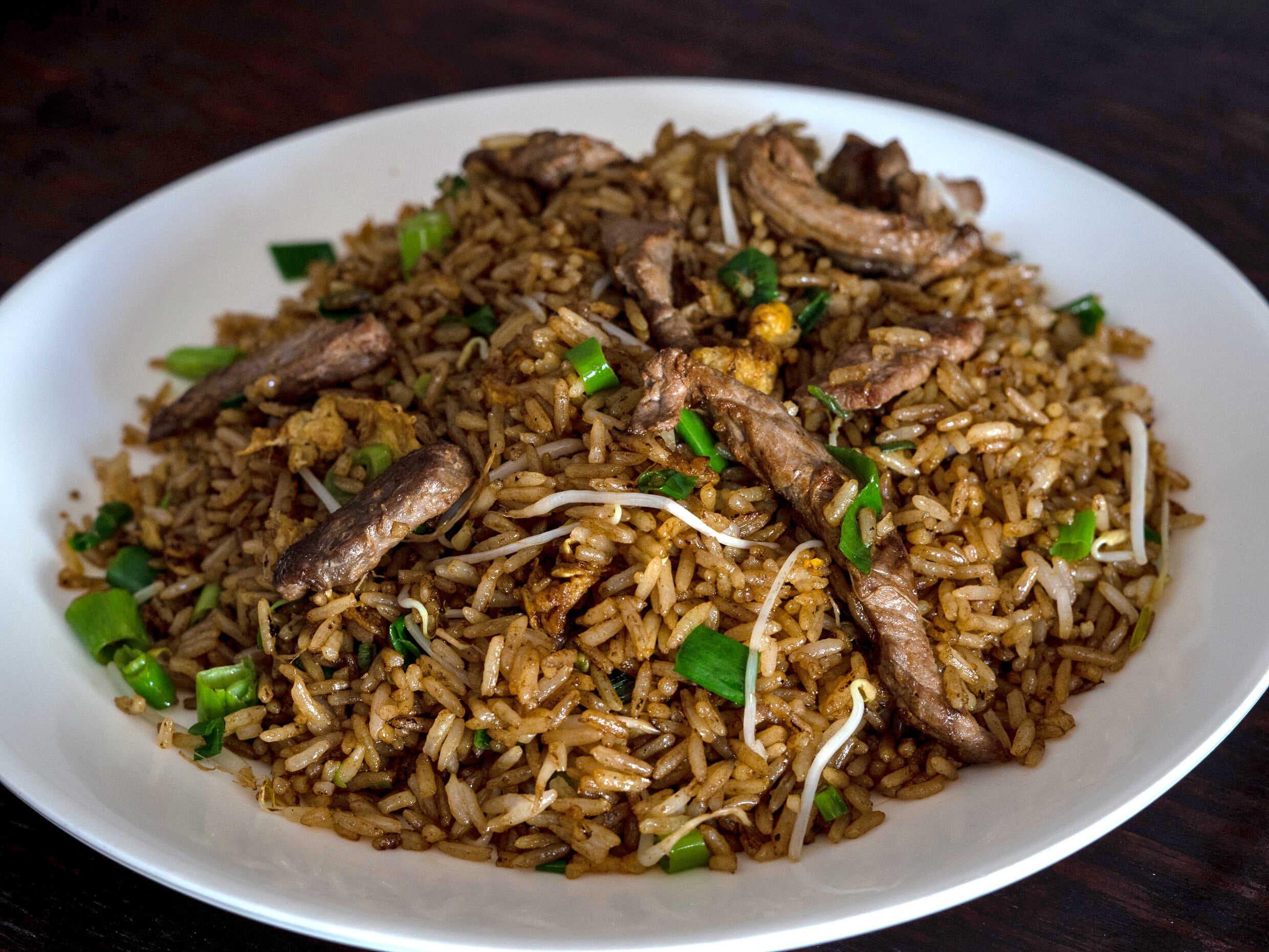 Arroz con Carne de Res Medio