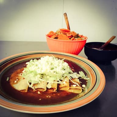 5 Tacos + Coca