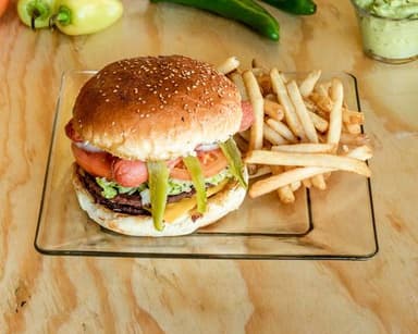 Hamburguesa Tradicional con papas