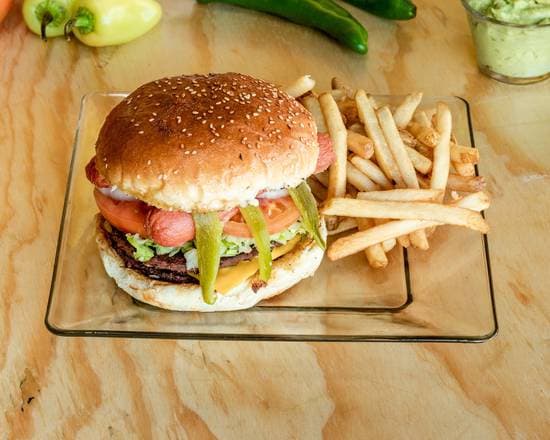 Hamburguesa Tradicional con papas