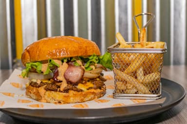Hamburguesa Bacón con Francesa