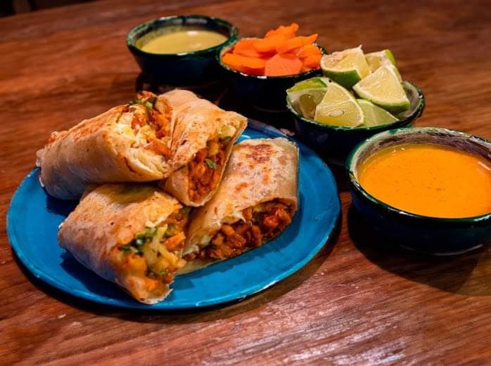 2 Burritos de Trompo.