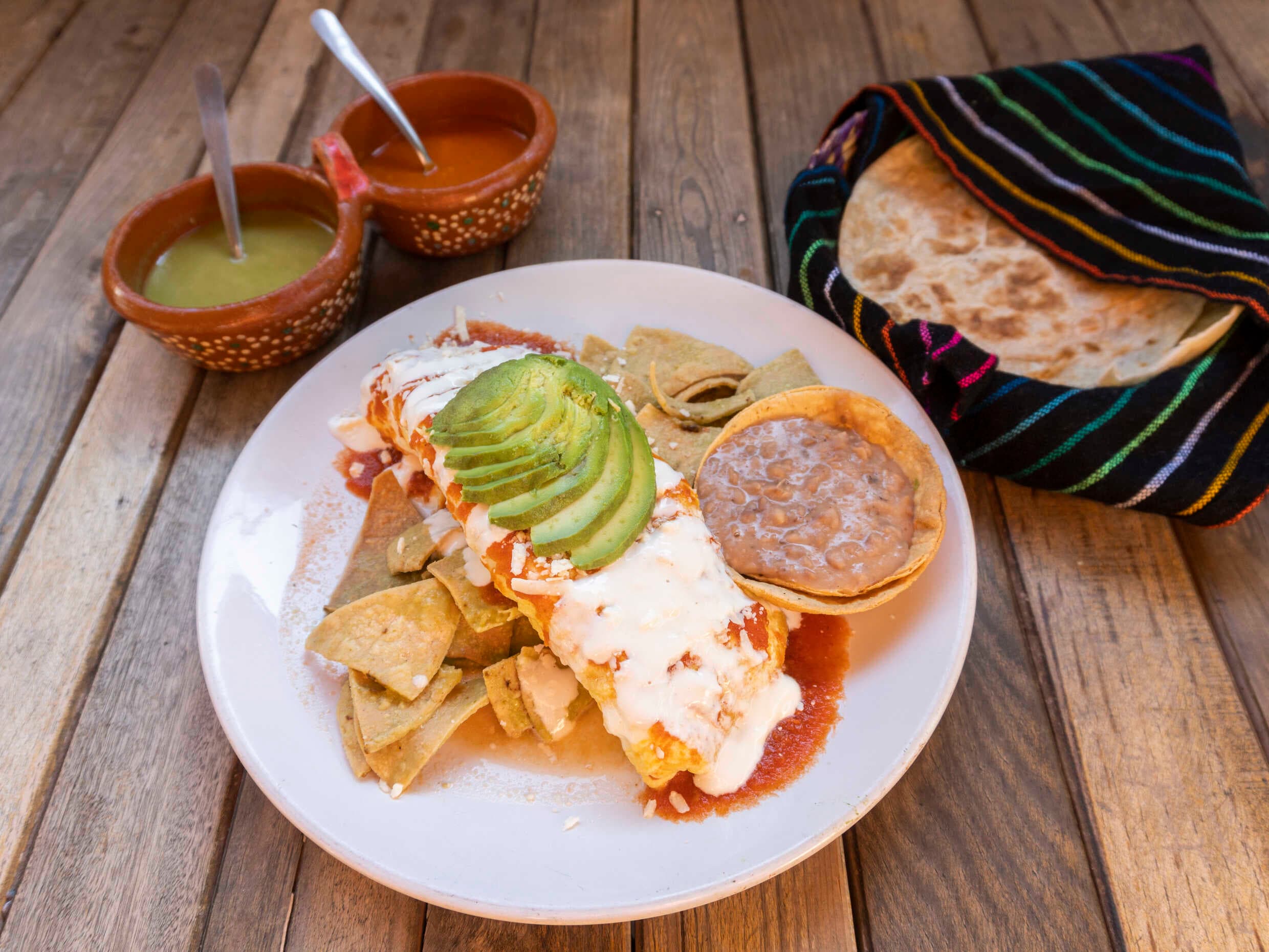 Orden de Omelette con Guisado