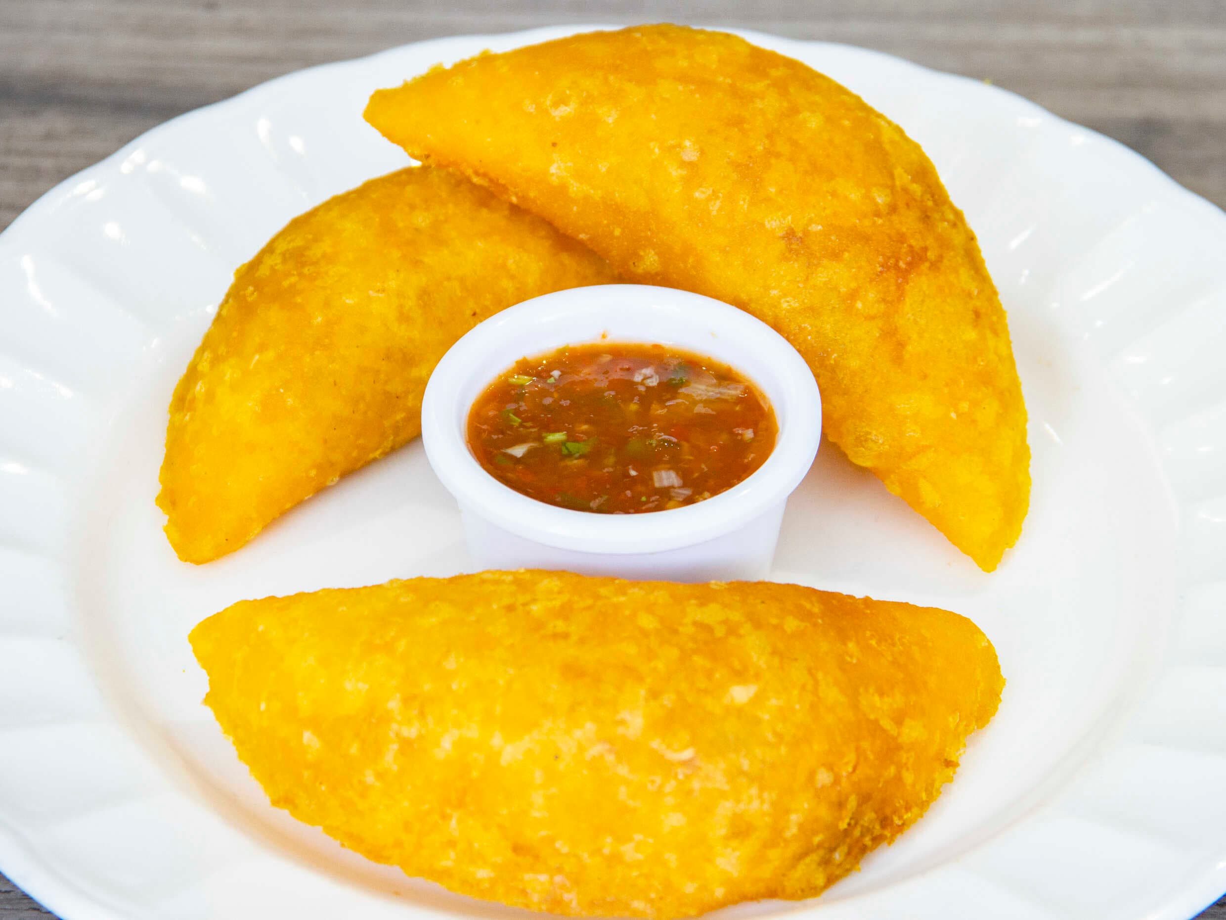 Empanada grande  de Papa con Carne