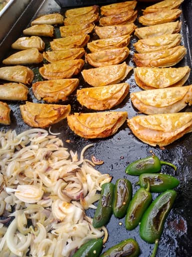 10 Tacos de Barbacoa Dorados