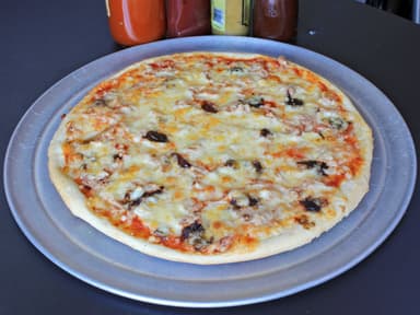 Pizza de Atun con Chipotle