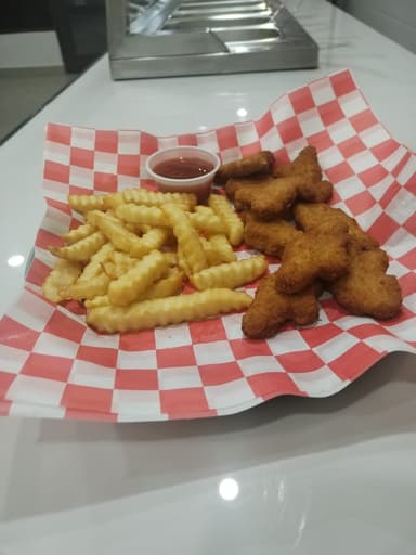 Nuggets con Papas