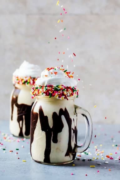 Combo 1 Malteada Grande + 1 Waffle' chip de choc