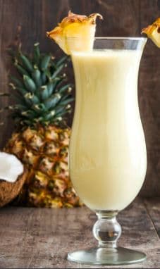 Agua de Piña Colada