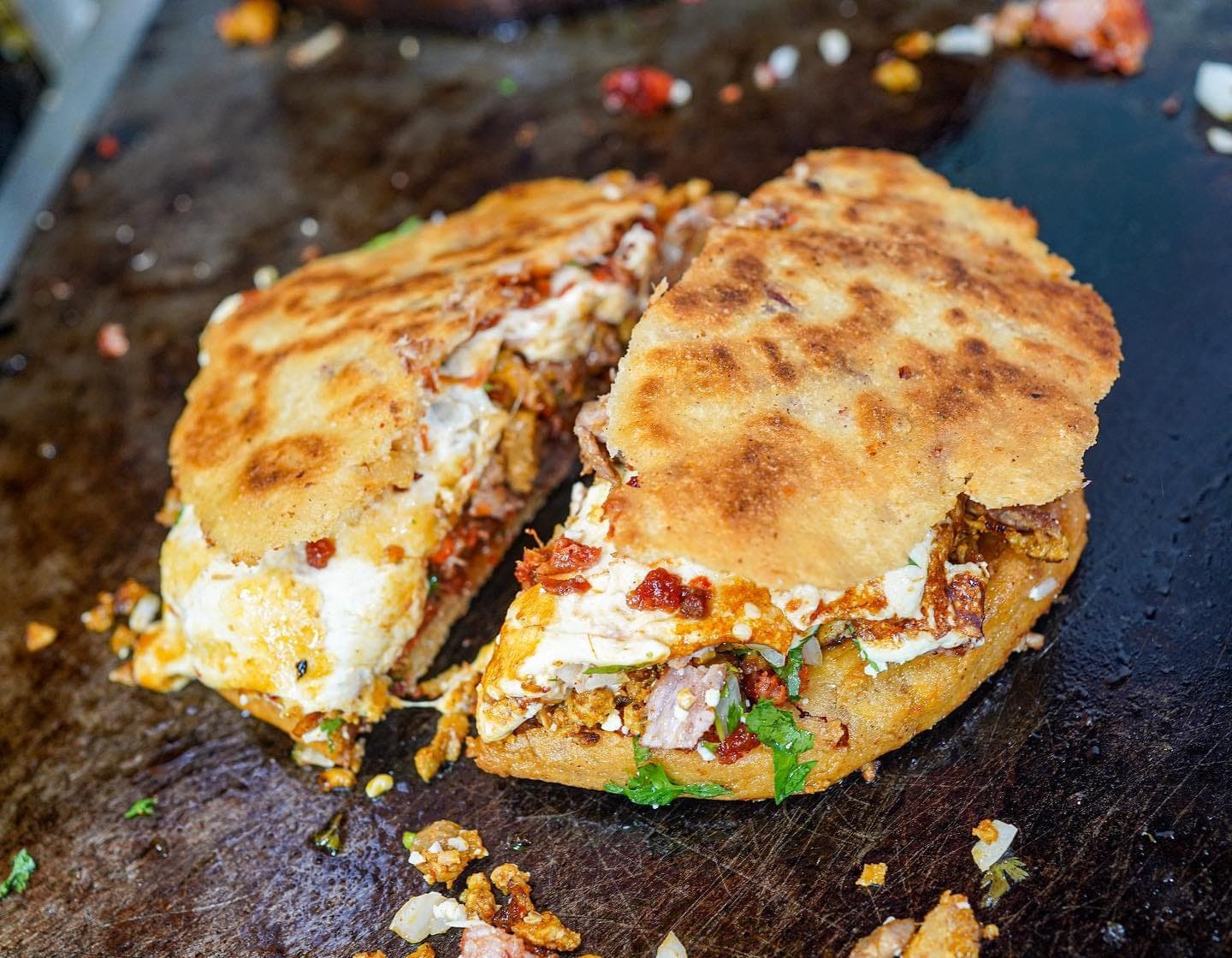 Gordita con Quesillo