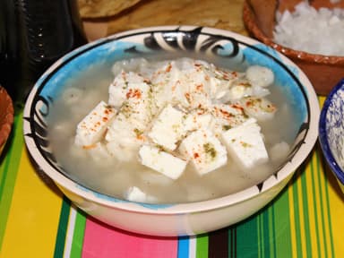 Pozole chico Vegetariano con Queso