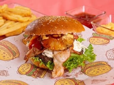 Hamburguesa Hawaiana con papas
